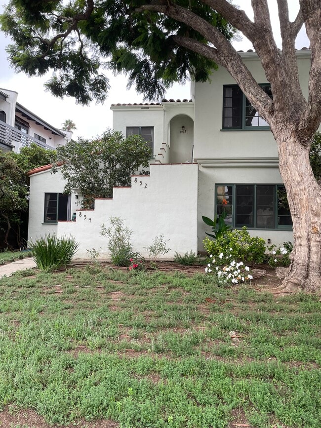 Facade of Triplex - 854 19th St Unit 854