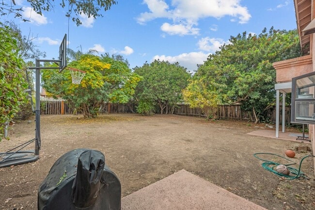 Photo - Spacious lot with no back house!