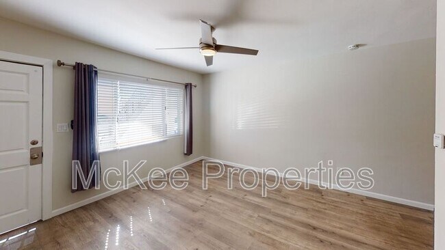 Photo - 206 Fir St
