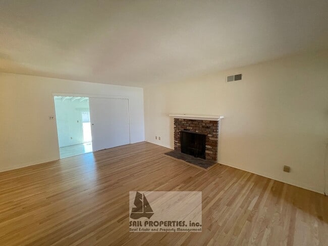 Photo - 1440 E Rose Ave