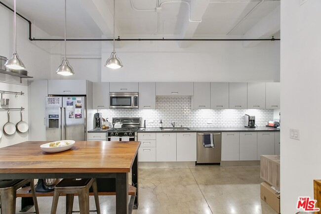 Photo - 738 S Los Angeles St Unit 407