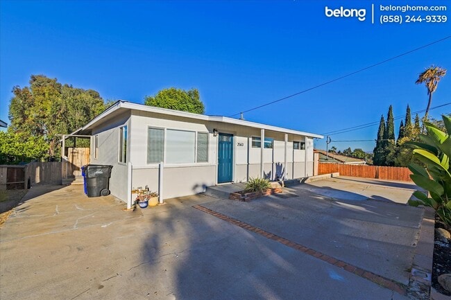 Photo - 2563 Roseview Pl