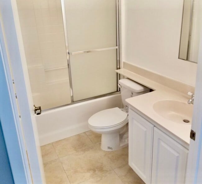 Photo - 3852 Vinton Ave Unit 209