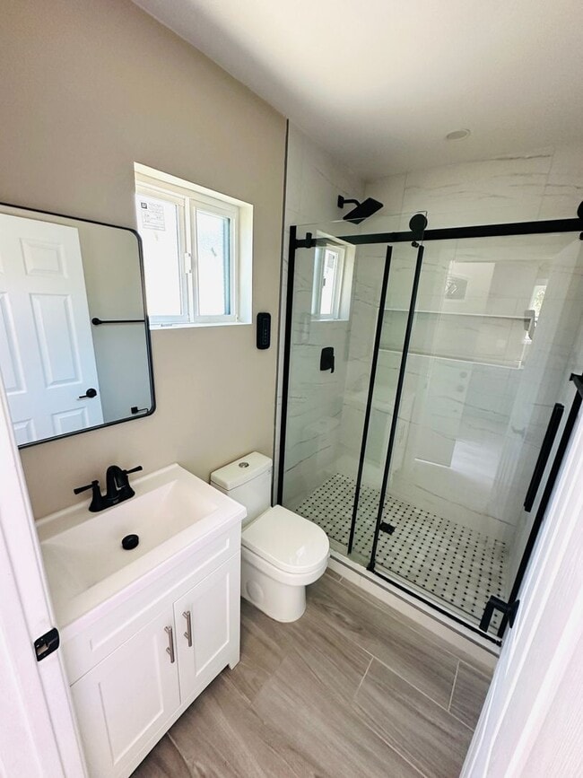 Photo - Gorgeous 1BD/1BA all appliances included. Move in ready!! Unit 20239 (JADU)