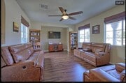 Photo - 704 Owens River Dr House