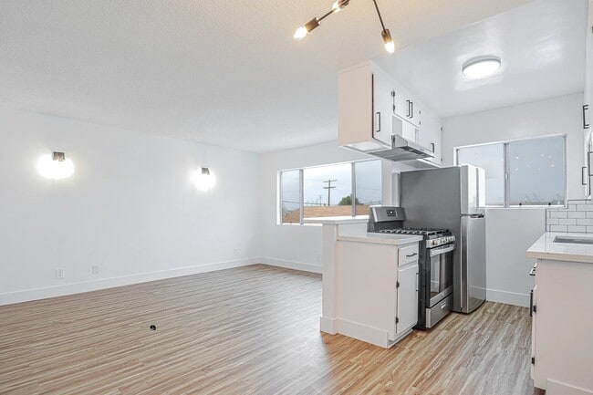 Photo - 230 N Grand Ave Apartment Unit 14