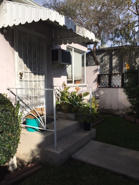 Photo - 9701 National Blvd