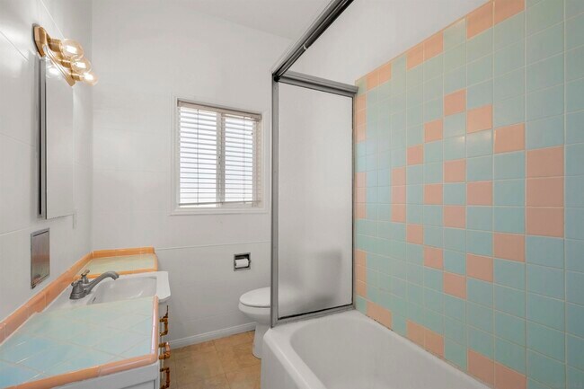 Photo - 1428 Upas St
