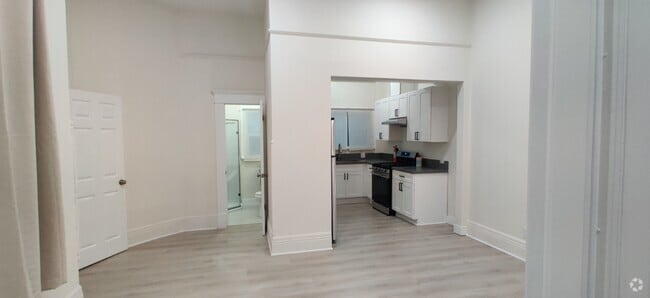 Building Photo - 1331 S Park Ave Rental