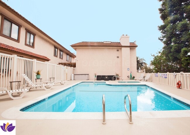 Photo - 4365 McLaughlin Ave Condo Unit 28