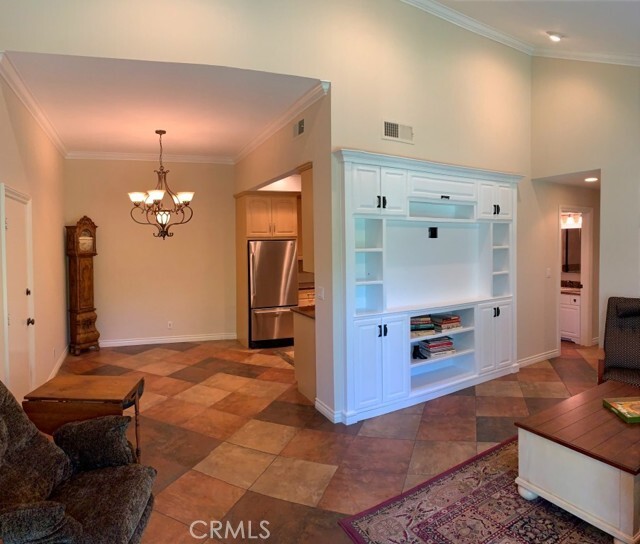 Photo - 22741 Bassett St