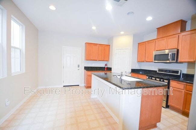 Photo - 3132 Lisbon Ln