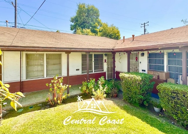 Building Photo - 0 E Hermosa St