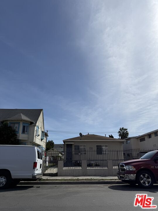 Photo - 1230 S Westlake Ave Condo Unit 5