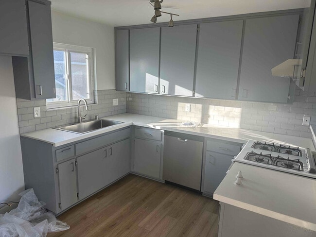 Photo - 4932 Charlene Cir Unit # 5