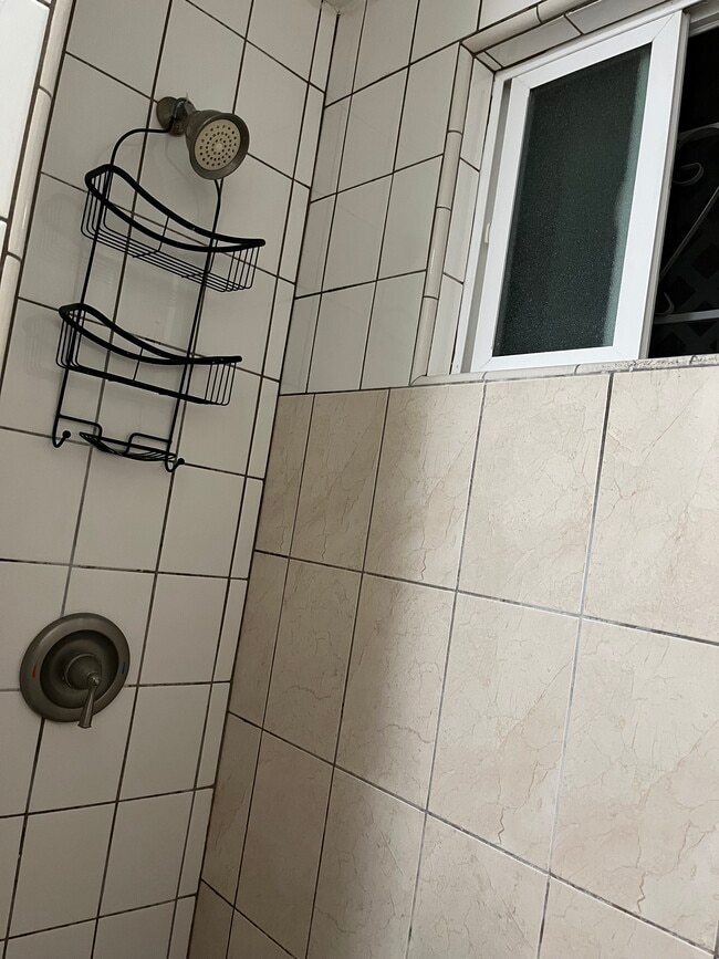 Photo - 4105 W 103rd St