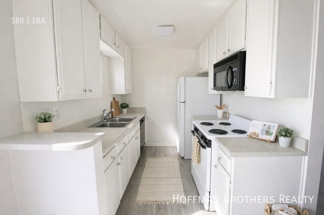 Photo - 3747 Glendon Ave Unit 214