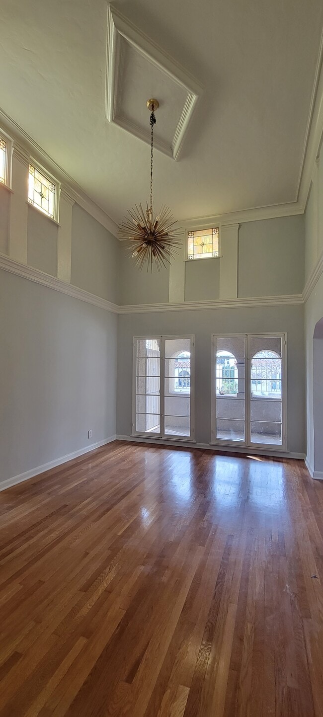 Dining Room - 6201 W 6th St Unit UPPER