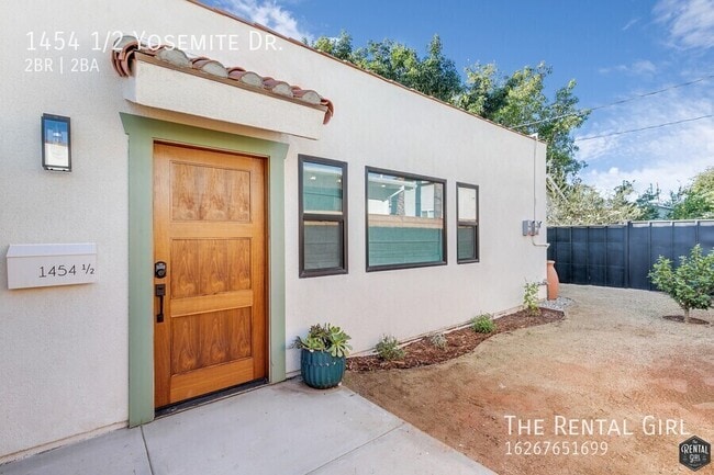 Building Photo - 1454 1/2 Yosemite Dr.-