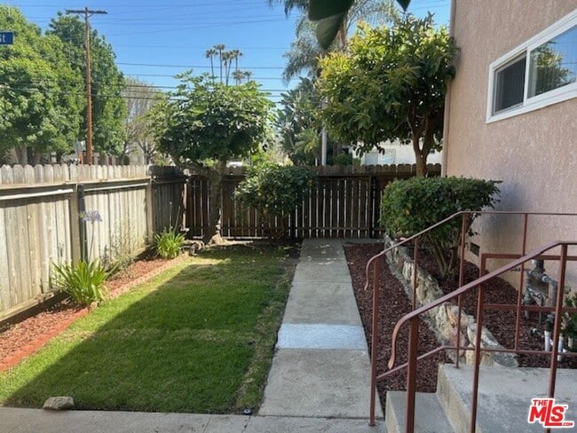 Photo - 4505 Murietta Ave Unit 2