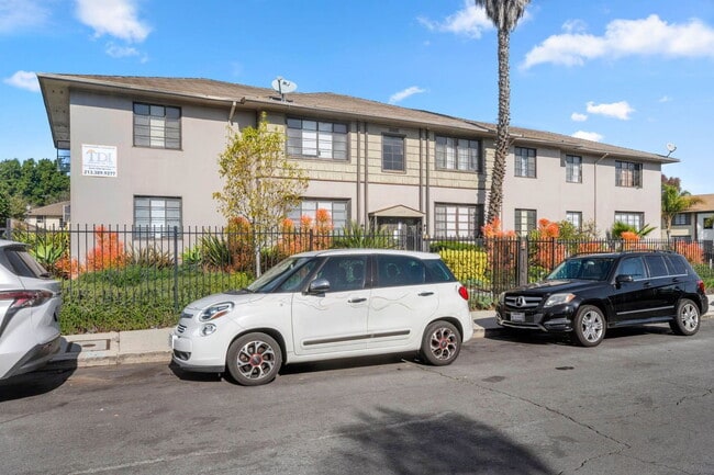 Building Photo - 4316 Santa Rosalia Dr Unit A