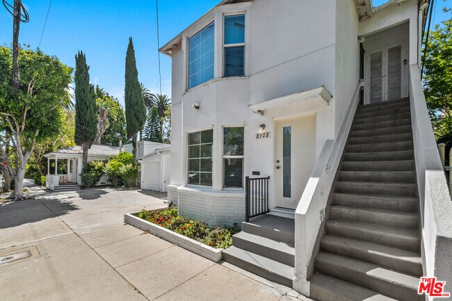 Photo - 8708 Sherwood Dr