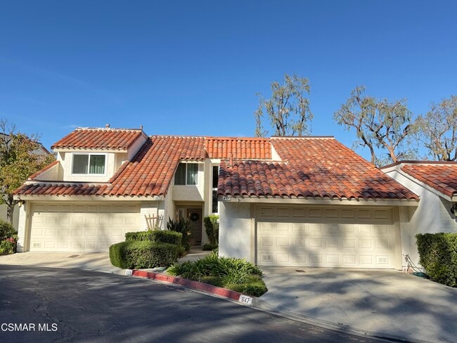 Building Photo - 647 Blue Oak Ave