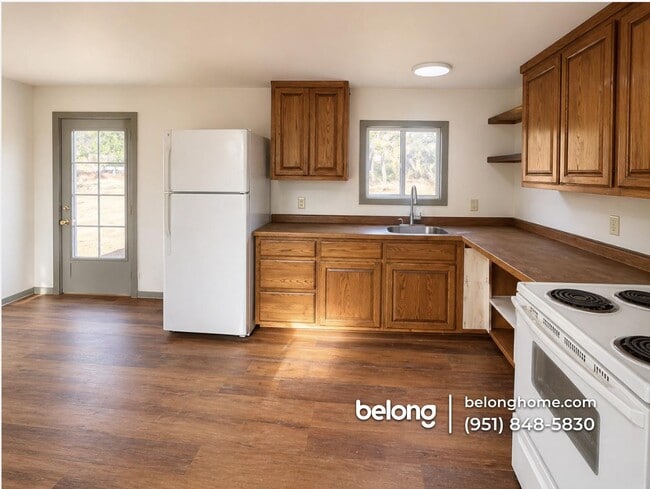 Building Photo - 3576 Whispering Pines Rd