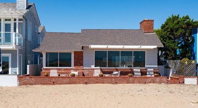 Building Photo - Winter Lease in Exclusive Peninsula Point ... Rental