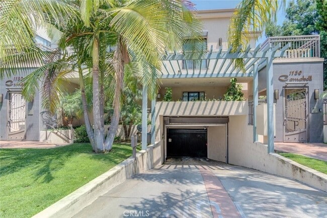 Photo - 1130 Campbell St