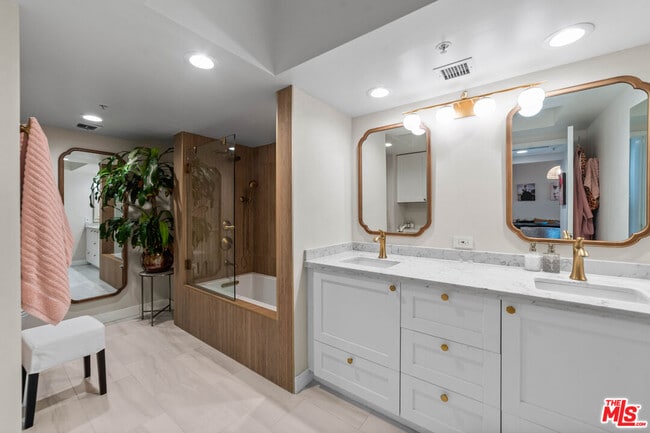 Photo - 13700 Marina Pointe Dr Condo Unit 1214