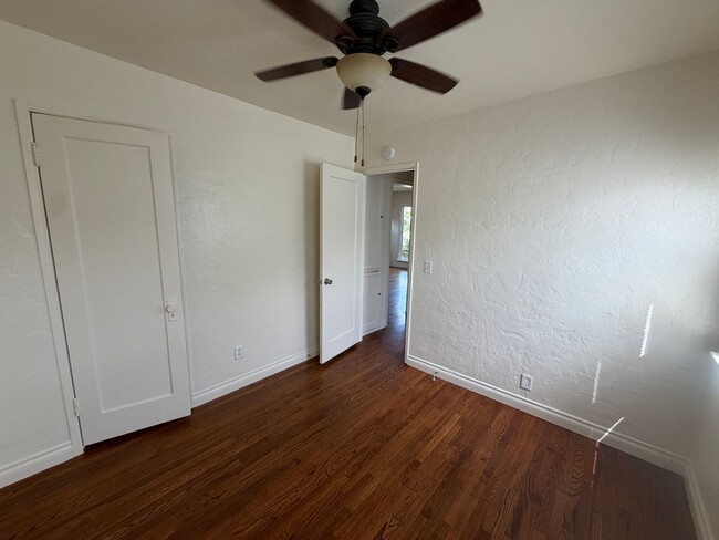 Photo - Beautiful Rental with Deck and Outdoor space, Near Freeways