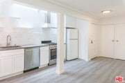 Photo - 1004 1/2 N Ogden Dr Townhome