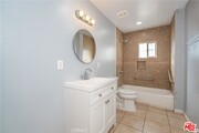 Photo - 312 E 92nd St
