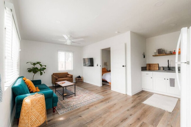 Photo - 2950 Franklin Ave Unit ID1028895P