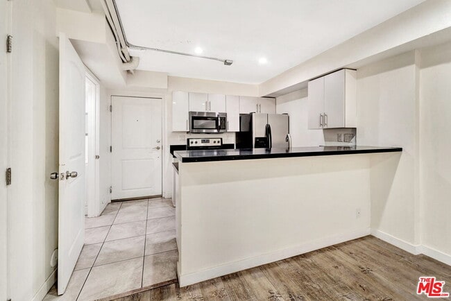 Photo - 10982 Roebling Ave Unit 106