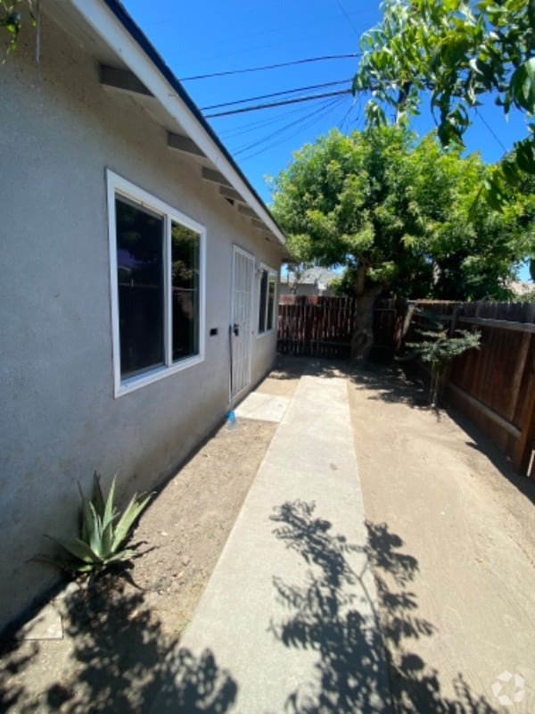 Building Photo - 3297 Tenaya Ave Rental