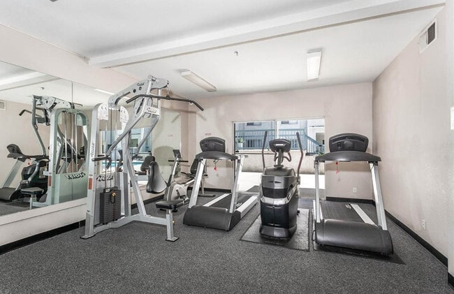 Photo - 300 N El Molino Ave Unit 201