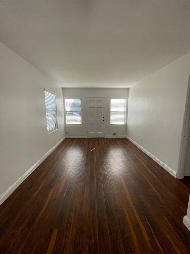 Photo - 1047-1047 Diamond St Unit 1041