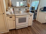 Photo - 930 McKevett Rd