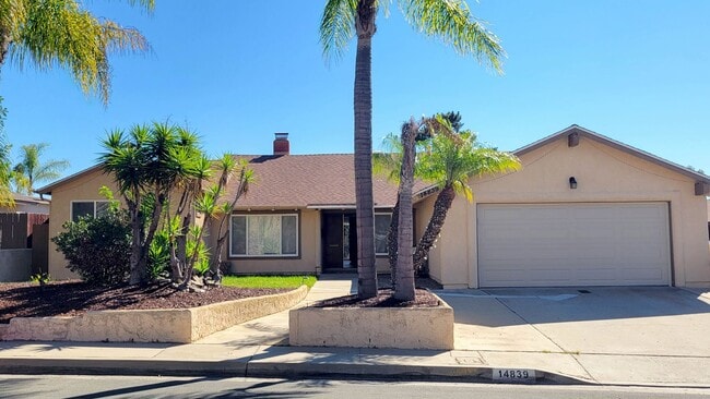 4 Bed/ 2.5 bath House in Rancho Penasquitos - 4 Bed/ 2.5 bath House in Rancho Penasquitos