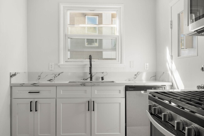 Photo - 8800.5 Belford Ave Unit 8800.5