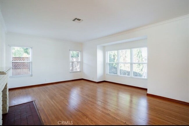 Photo - 8960 Helms Pl