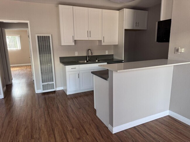 Photo - 6819 Laurel Canyon Blvd.