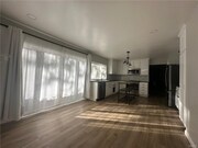 Photo - 10416 Larwin Ave