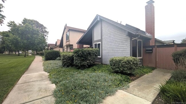 Building Photo - 5057 Abuela Dr