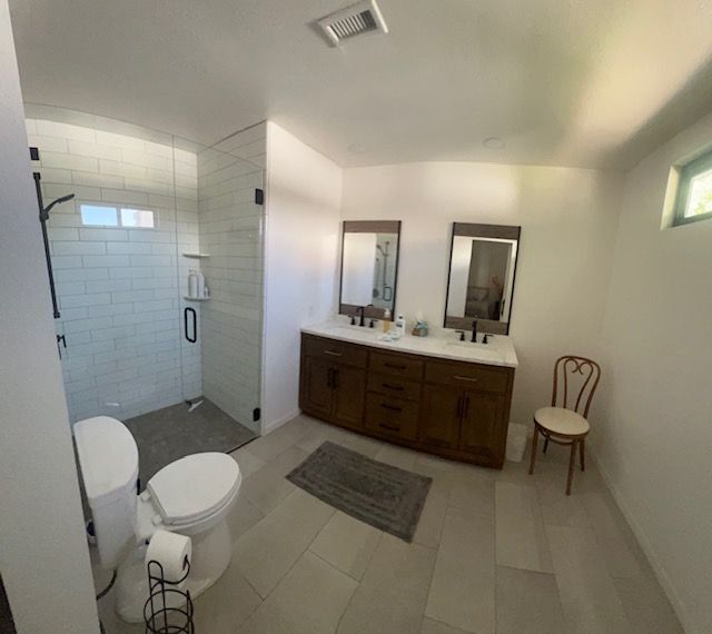 Building Photo - 8 Padron Way
