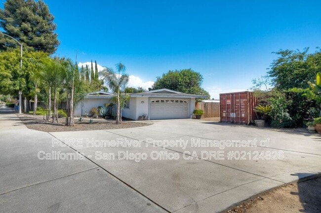 Photo - 2135 E El Norte Pkwy