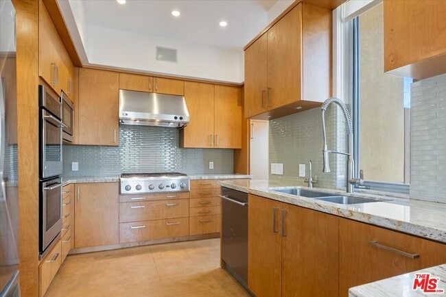 Photo - 2301 10th St Unit 3