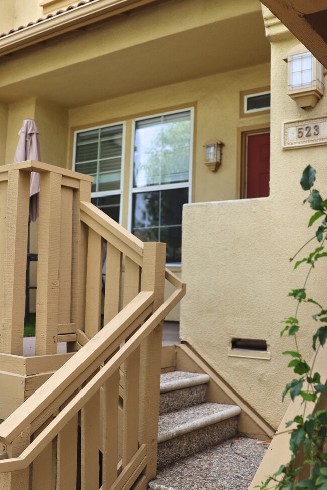 Photo - 523 W Summerfield Cir